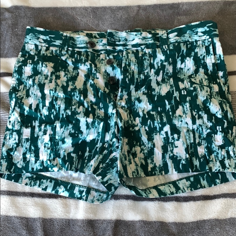 H&M Green and White Patterned Men's Shorts